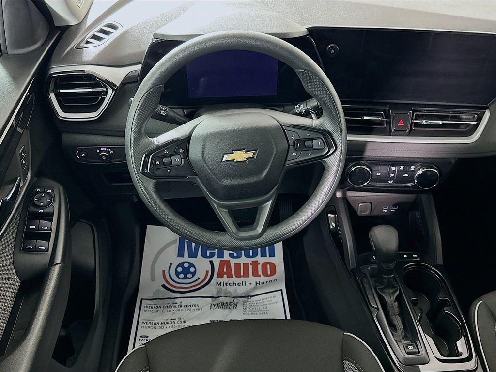 used 2025 Chevrolet TrailBlazer car, priced at $22,995