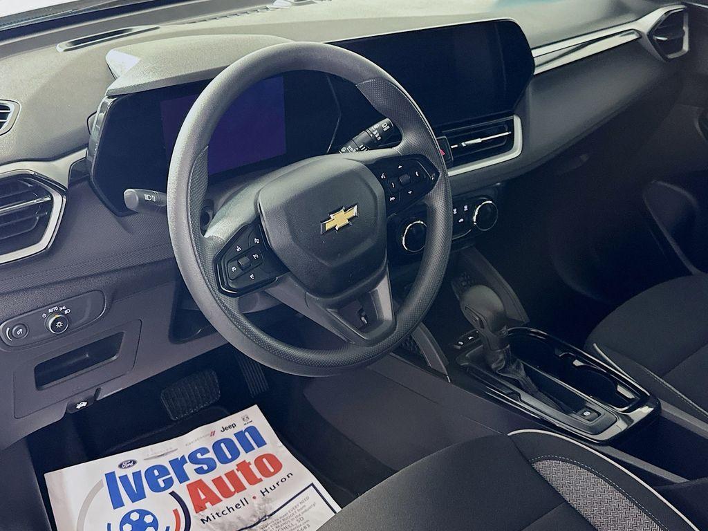 used 2025 Chevrolet TrailBlazer car, priced at $22,995
