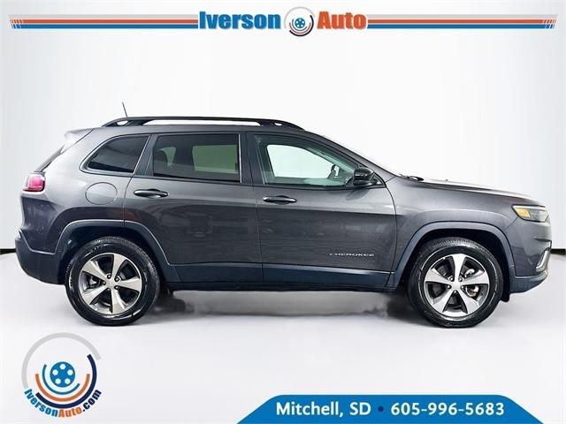 used 2022 Jeep Cherokee car, priced at $25,295