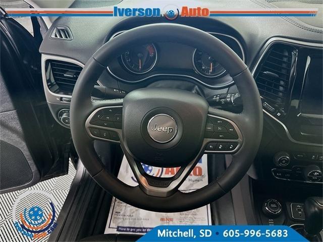 used 2022 Jeep Cherokee car, priced at $25,295