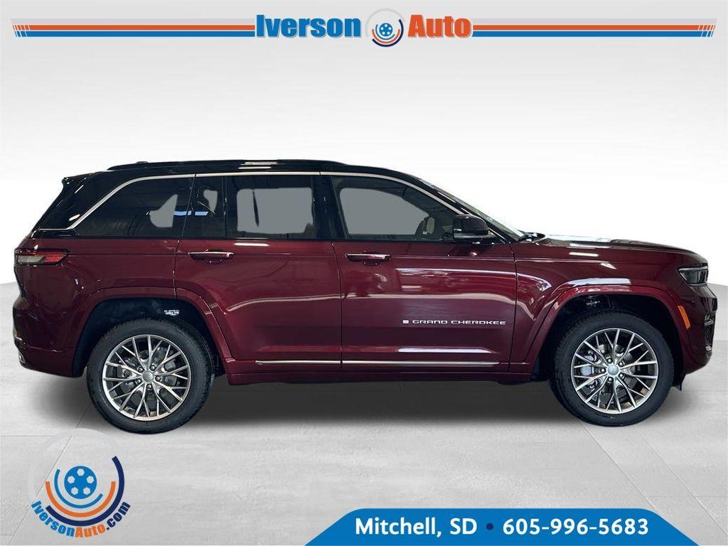 new 2025 Jeep Grand Cherokee car, priced at $57,874