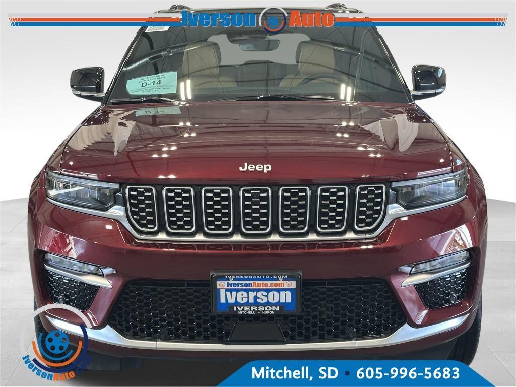 new 2025 Jeep Grand Cherokee car, priced at $57,874