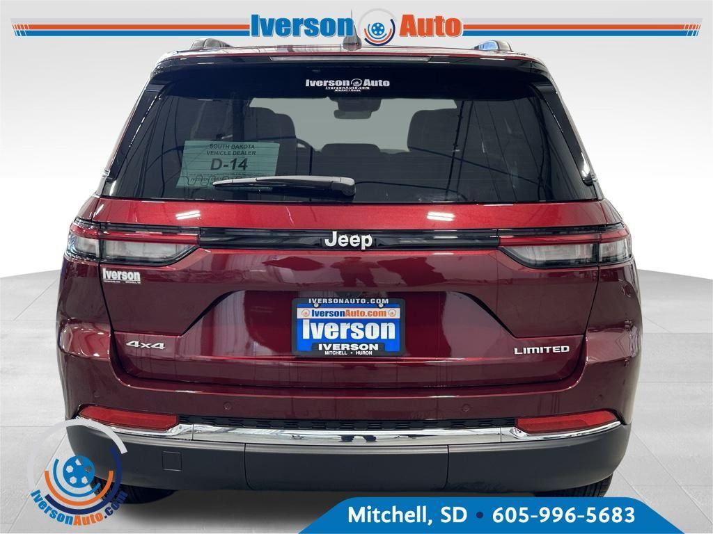 new 2025 Jeep Grand Cherokee car, priced at $41,991