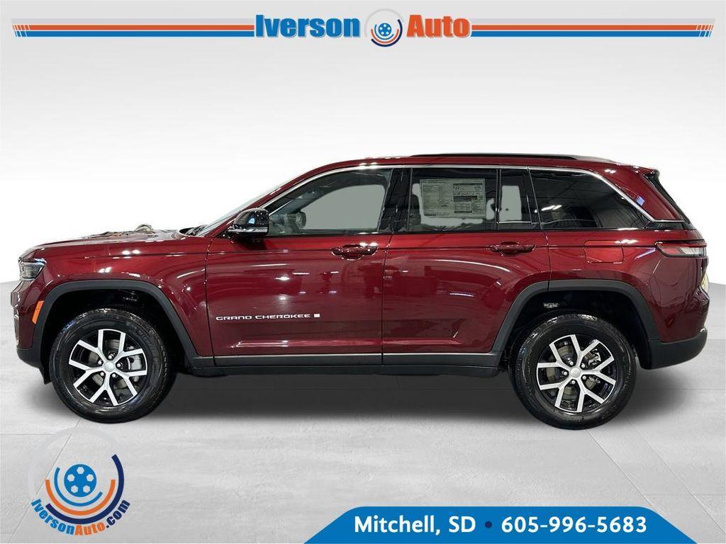 new 2025 Jeep Grand Cherokee car, priced at $41,991