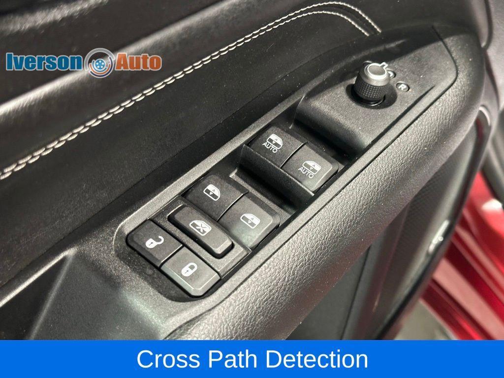 used 2022 Jeep Compass car, priced at $26,995