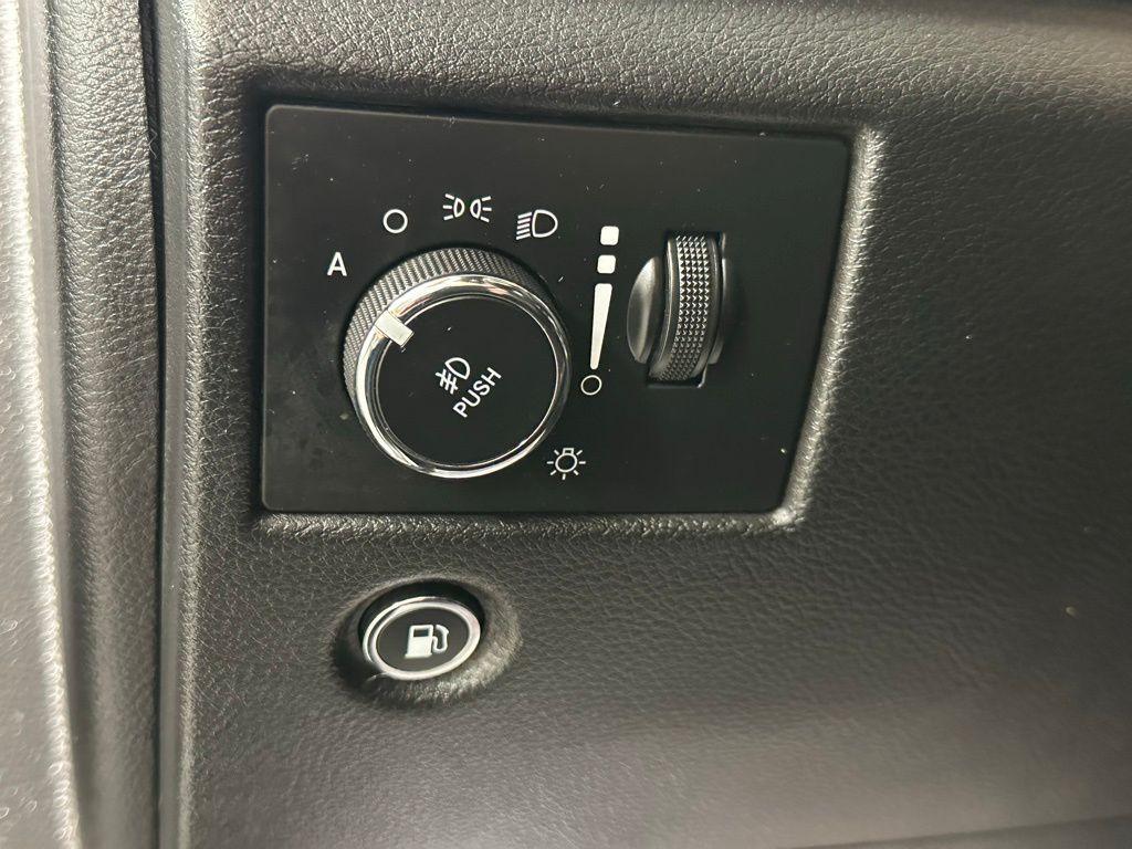 used 2019 Jeep Grand Cherokee car, priced at $19,225