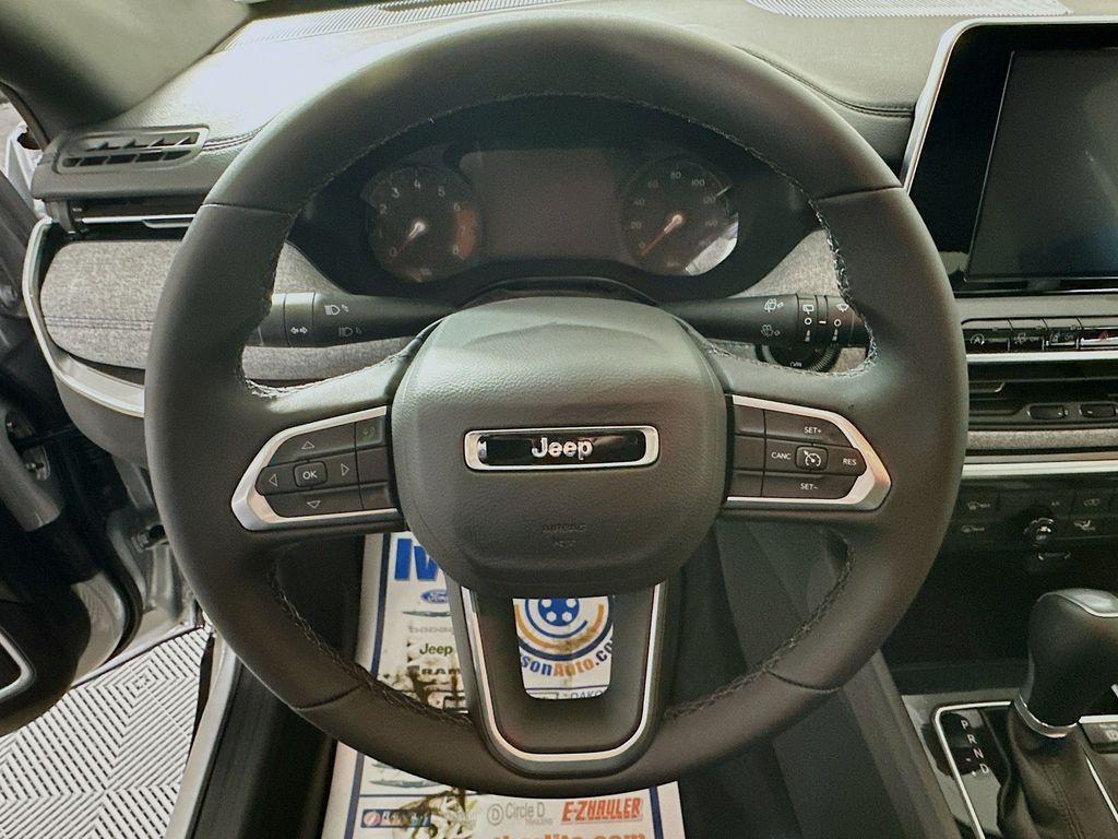 new 2025 Jeep Compass car, priced at $27,360