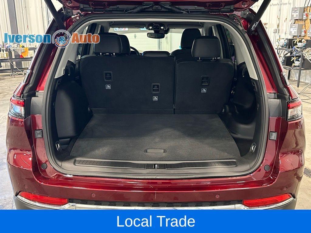 used 2023 Jeep Grand Cherokee car, priced at $36,495