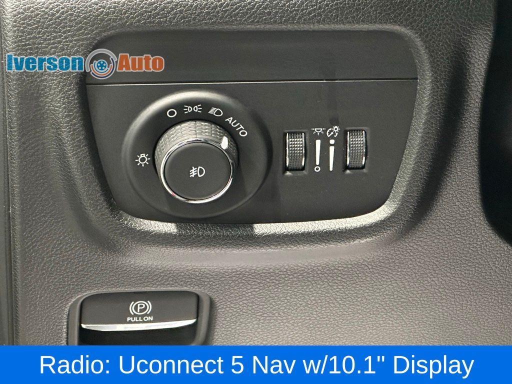 used 2023 Jeep Grand Cherokee car, priced at $36,495