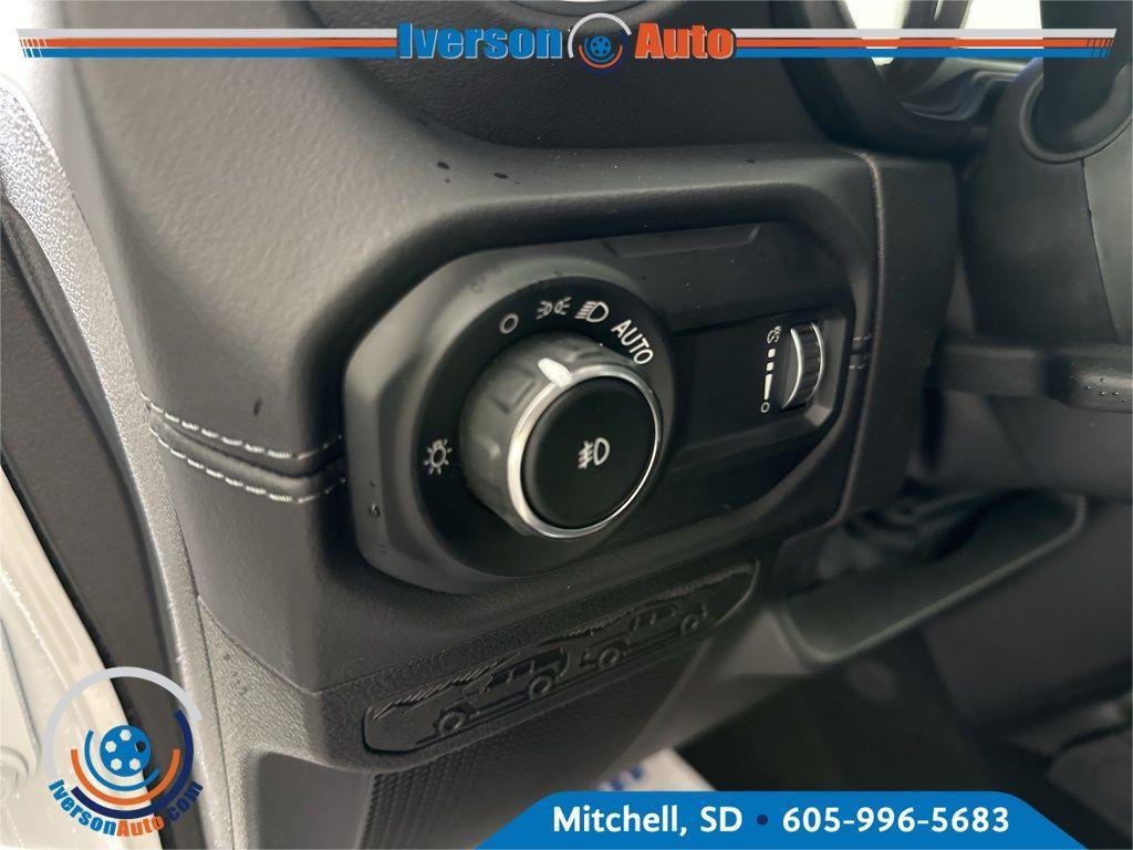 new 2025 Jeep Wrangler car, priced at $57,429