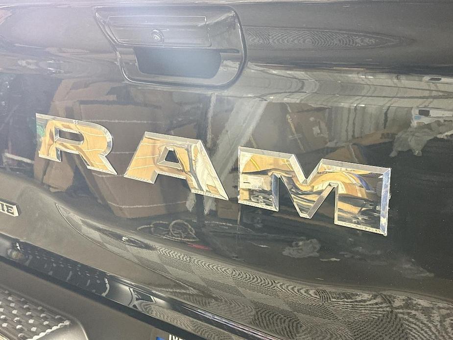 new 2025 Ram 1500 car, priced at $59,341