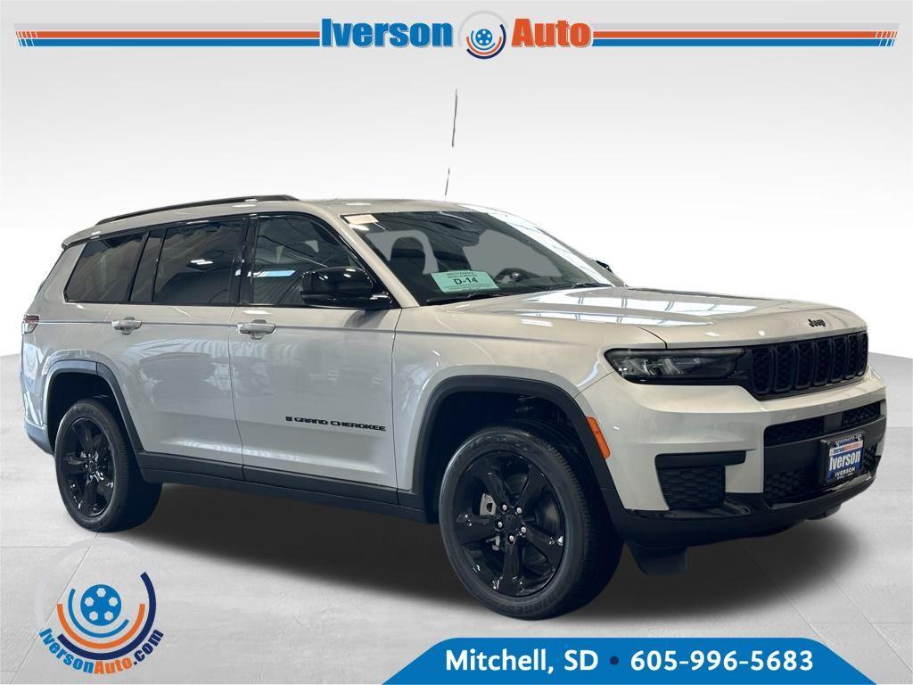 new 2025 Jeep Grand Cherokee L car, priced at $43,572