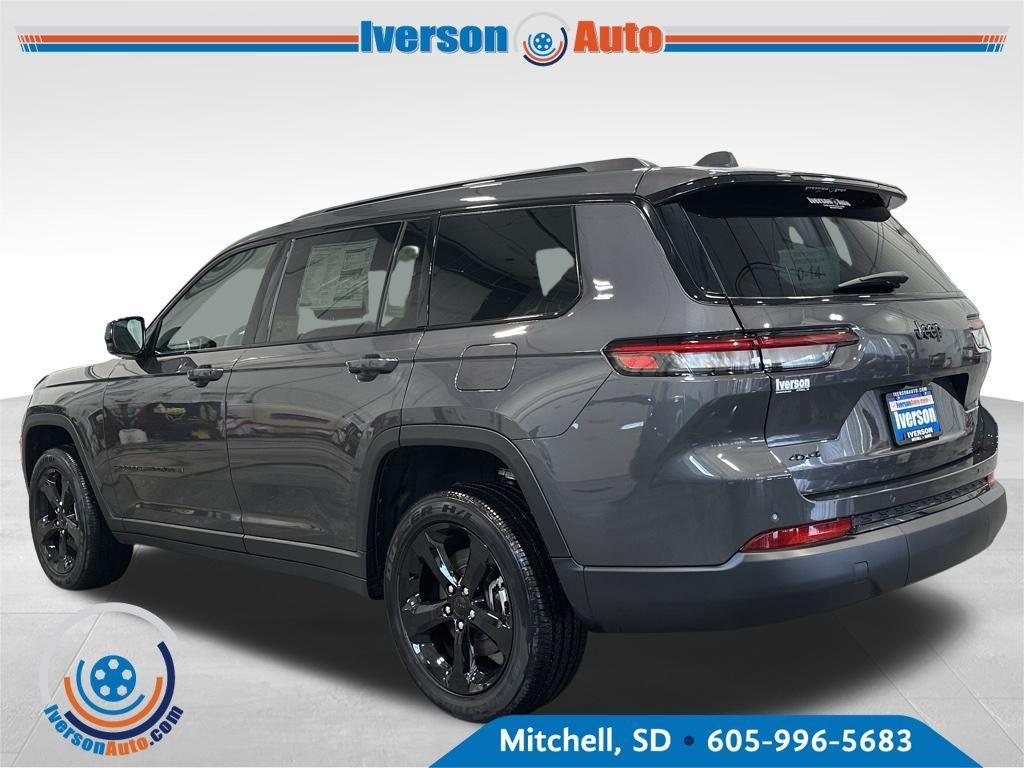 new 2025 Jeep Grand Cherokee L car, priced at $42,022