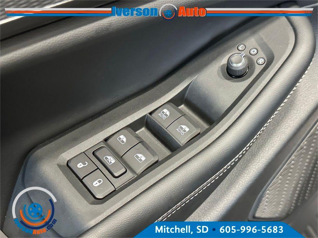 new 2025 Jeep Grand Cherokee L car, priced at $42,022