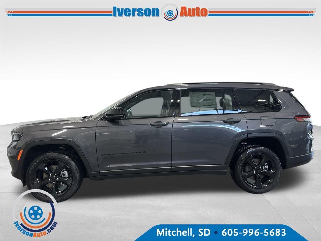 new 2025 Jeep Grand Cherokee L car, priced at $42,022