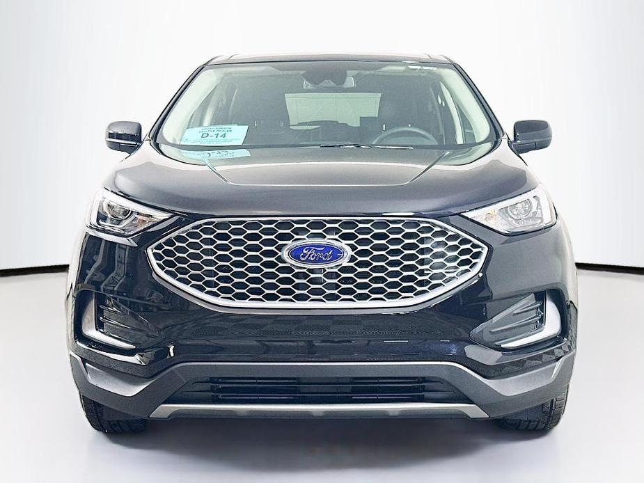 used 2024 Ford Edge car, priced at $32,895