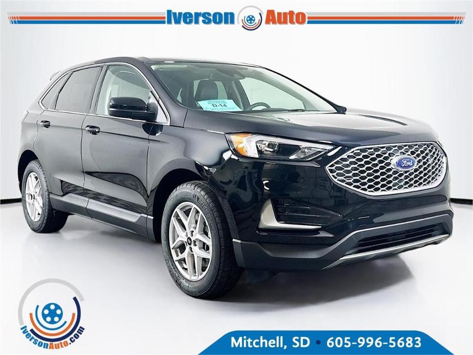 used 2024 Ford Edge car, priced at $32,895