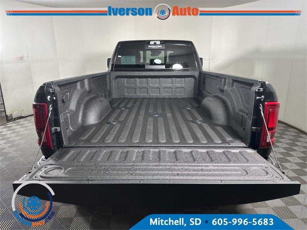 new 2025 Ram 3500 car, priced at $82,370