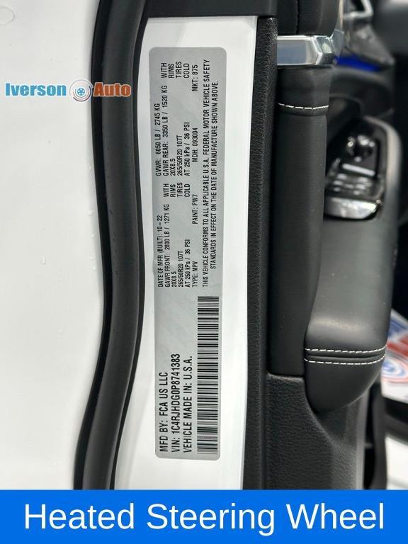 used 2023 Jeep Grand Cherokee car, priced at $37,525