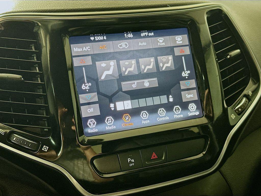used 2019 Jeep Cherokee car, priced at $19,995