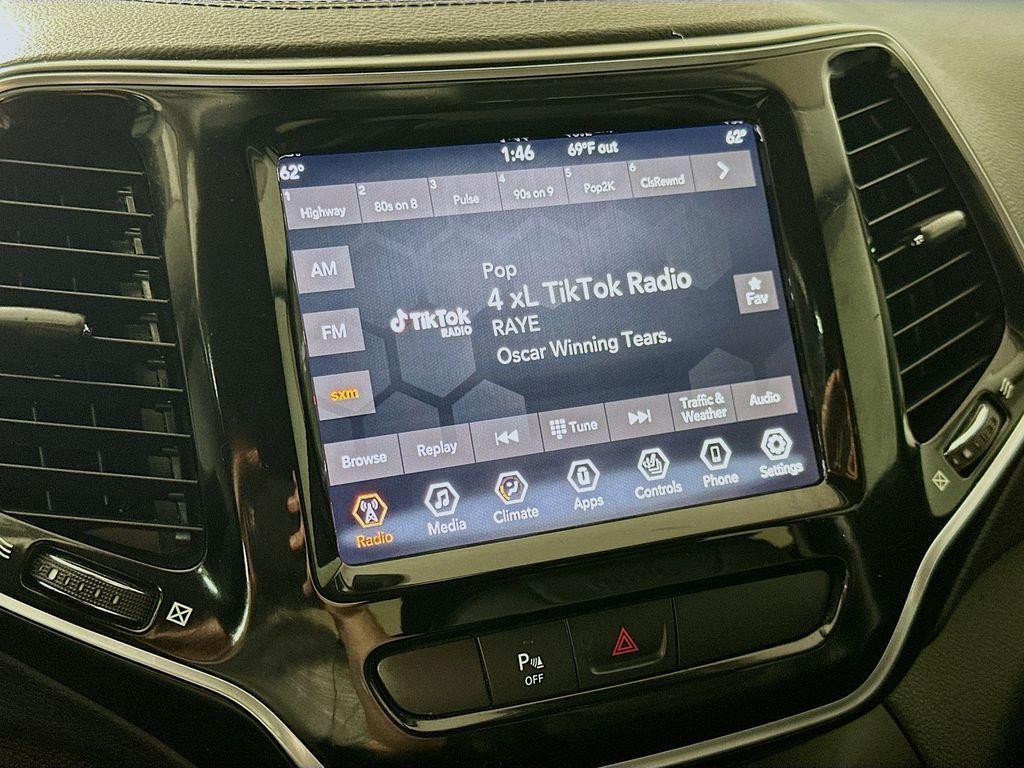 used 2019 Jeep Cherokee car, priced at $19,995