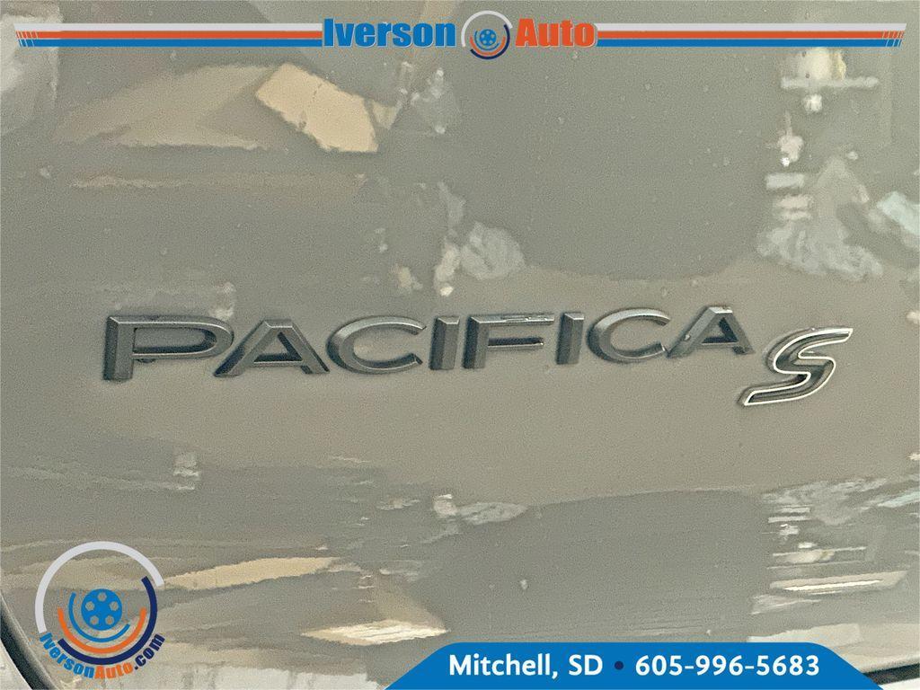 new 2025 Chrysler Pacifica car, priced at $51,239