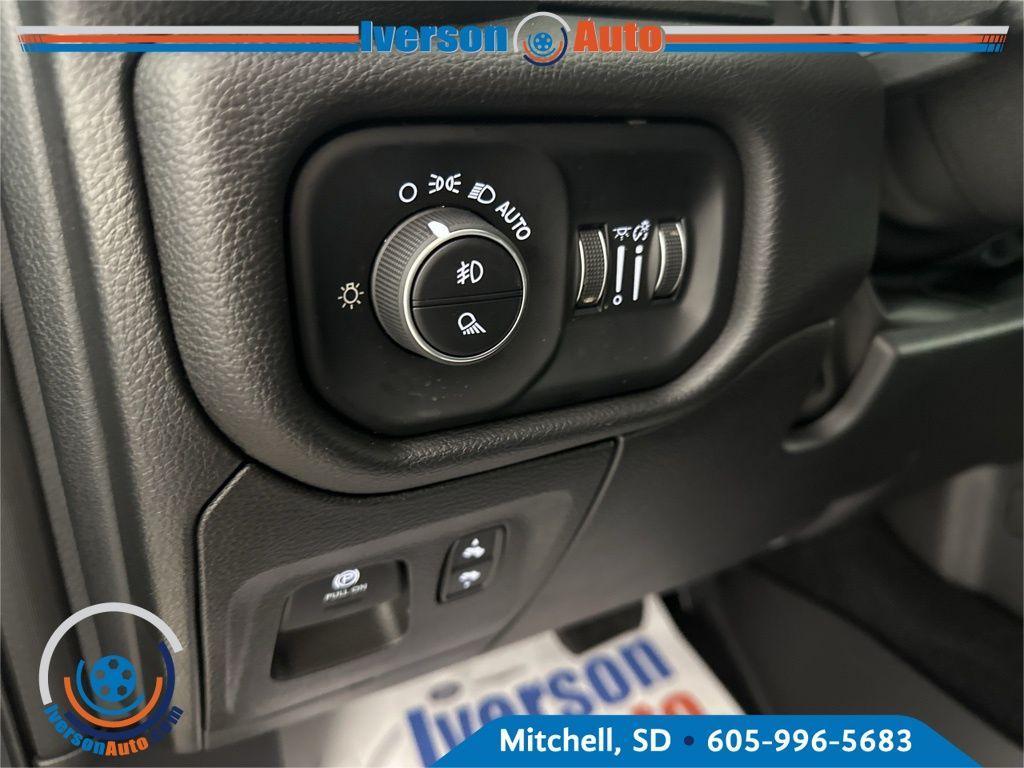 new 2025 Ram 1500 car, priced at $57,634