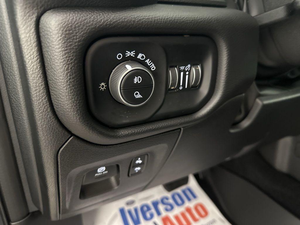 new 2025 Ram 1500 car, priced at $65,141