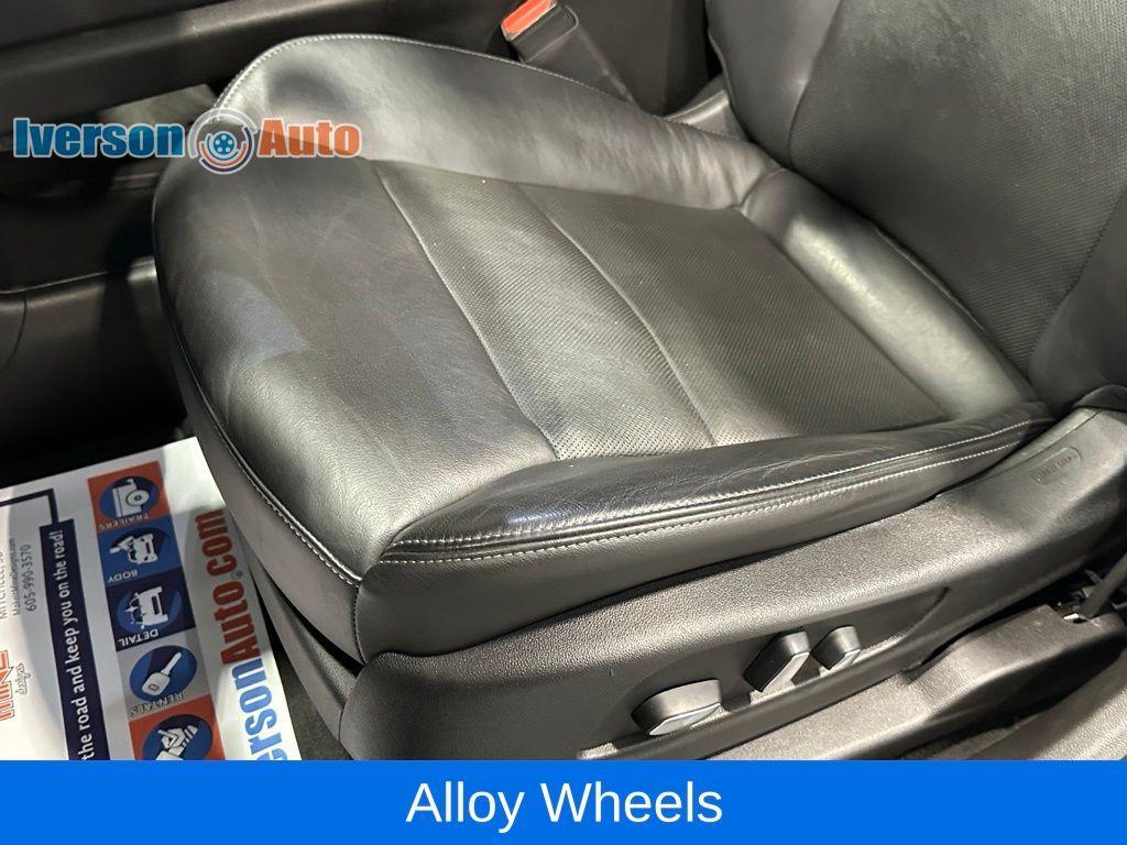 used 2020 Cadillac XT6 car, priced at $30,985