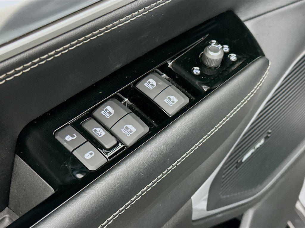 new 2025 Jeep Wagoneer L car, priced at $73,951