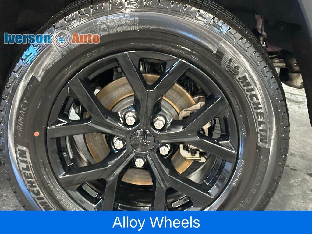 used 2024 Jeep Grand Cherokee car, priced at $34,995