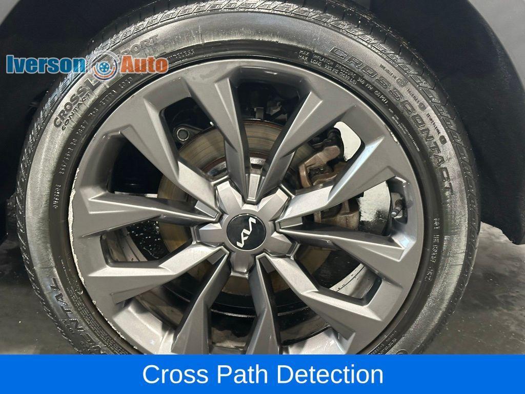 used 2022 Kia Sorento car, priced at $29,325