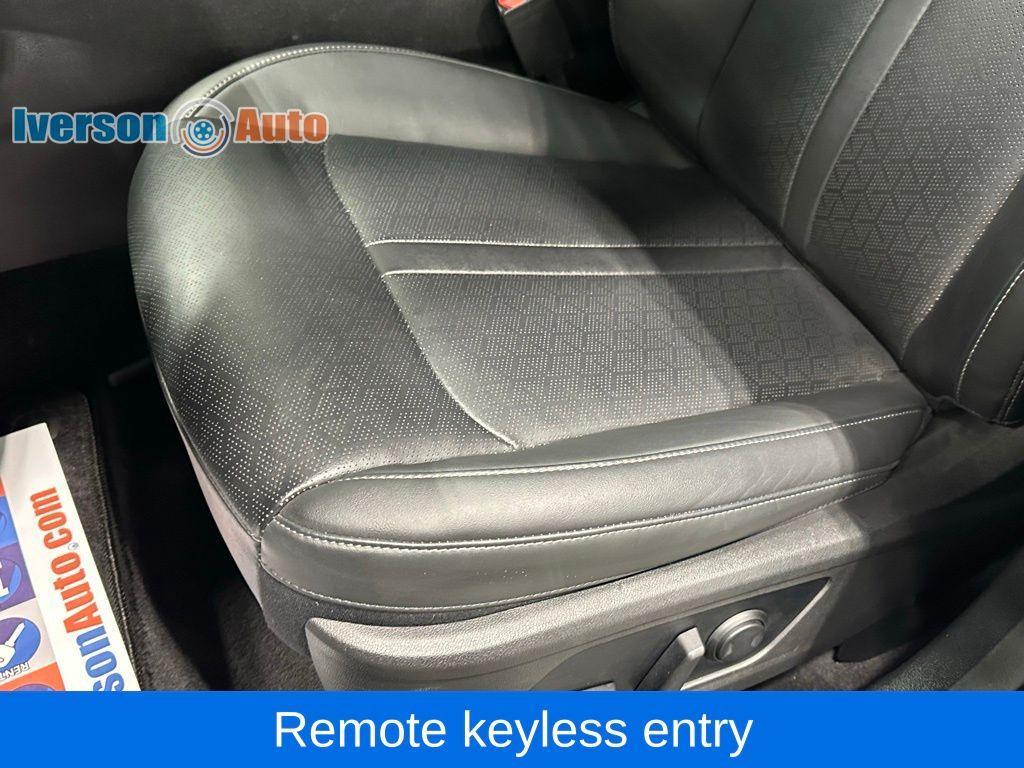 used 2022 Kia Sorento car, priced at $29,325