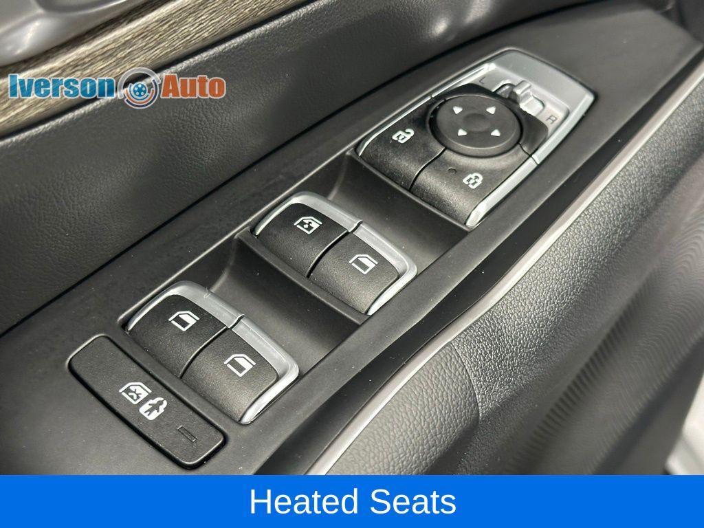 used 2022 Kia Sorento car, priced at $29,325