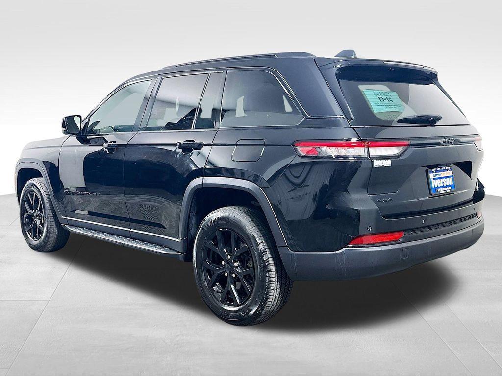 used 2024 Jeep Grand Cherokee car, priced at $38,695