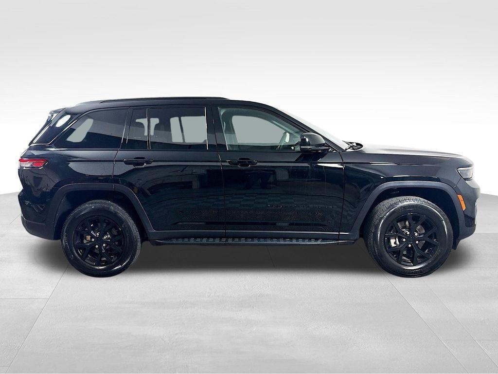 used 2024 Jeep Grand Cherokee car, priced at $38,695