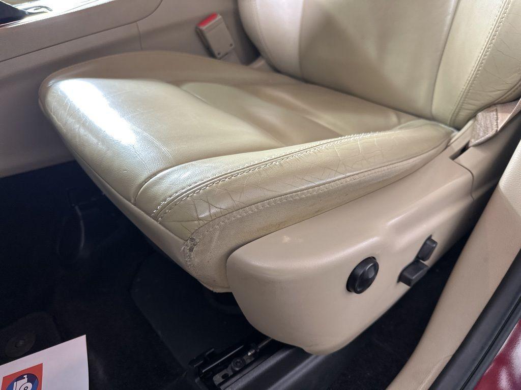 used 2018 Jeep Grand Cherokee car, priced at $19,395