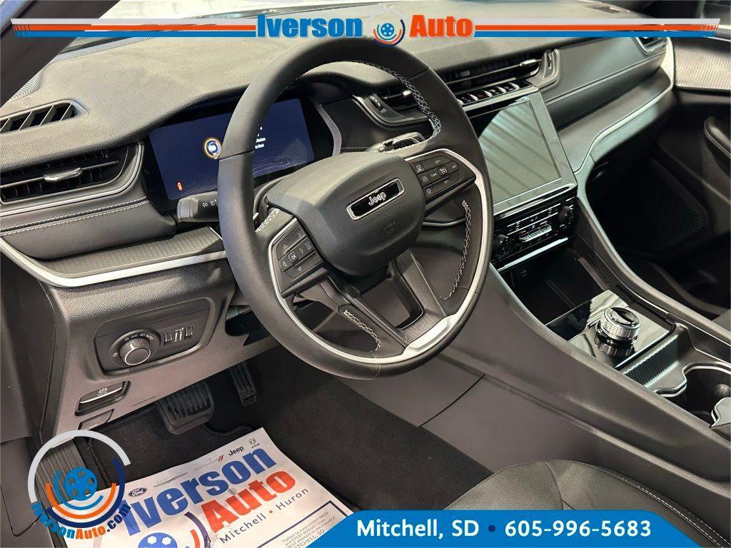 new 2025 Jeep Grand Cherokee car, priced at $36,318