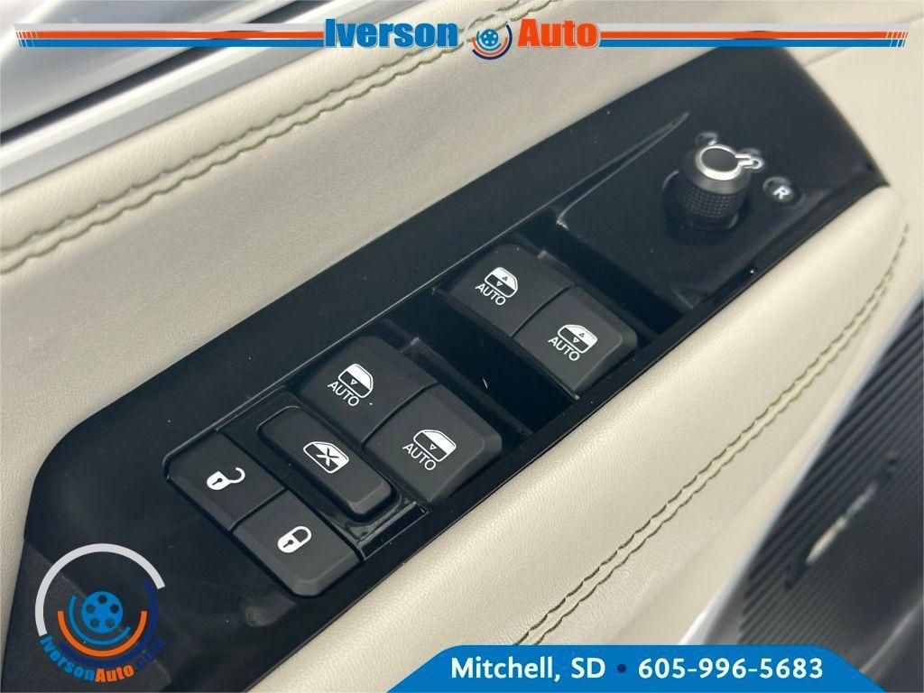 used 2022 Jeep Wagoneer car, priced at $46,495