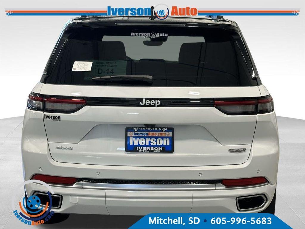 new 2025 Jeep Grand Cherokee car, priced at $60,067