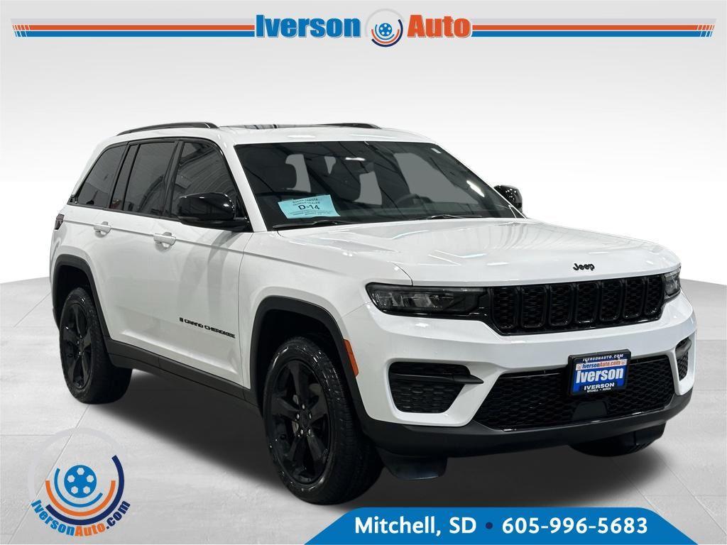 used 2023 Jeep Grand Cherokee car, priced at $33,125