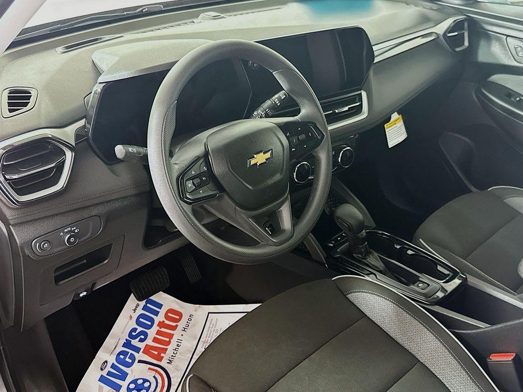 used 2025 Chevrolet TrailBlazer car, priced at $26,995