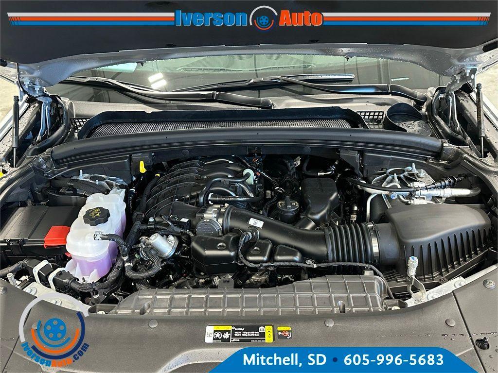 new 2025 Jeep Grand Cherokee car, priced at $36,854