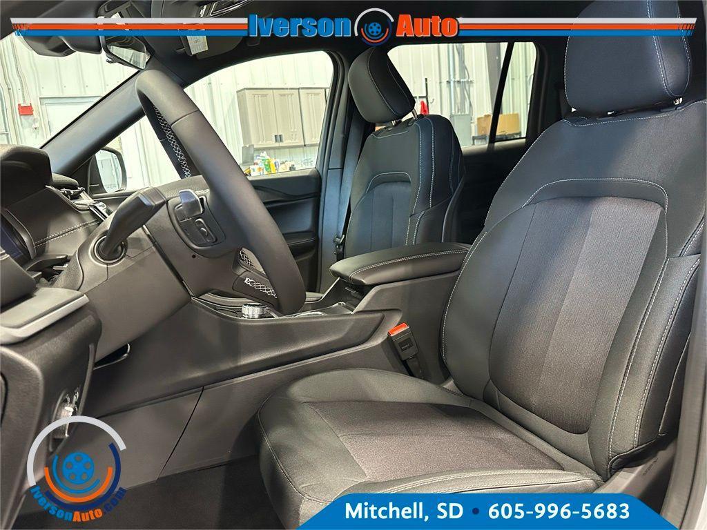 new 2025 Jeep Grand Cherokee car, priced at $36,854