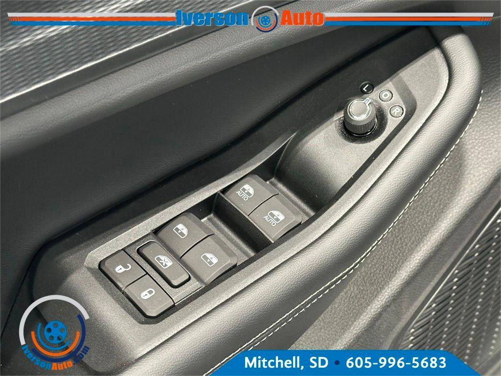 new 2025 Jeep Grand Cherokee car, priced at $36,854