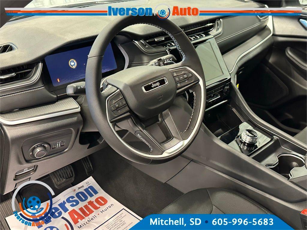 new 2025 Jeep Grand Cherokee car, priced at $36,854