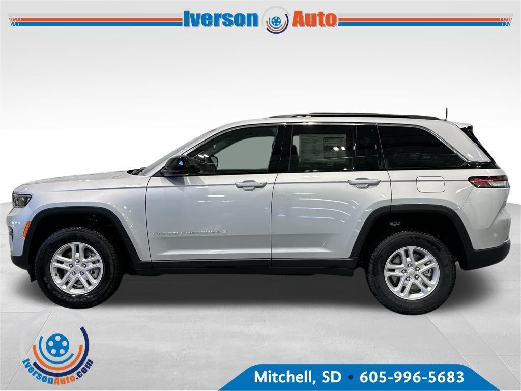 new 2025 Jeep Grand Cherokee car, priced at $36,854