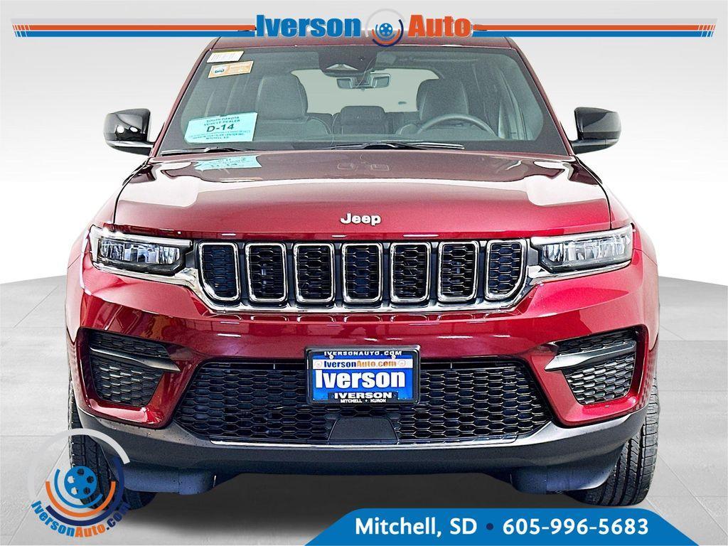 new 2025 Jeep Grand Cherokee car, priced at $39,674