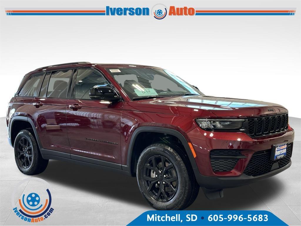 new 2025 Jeep Grand Cherokee car, priced at $40,882