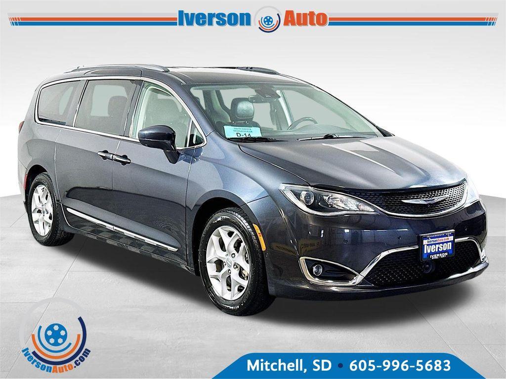 used 2019 Chrysler Pacifica car